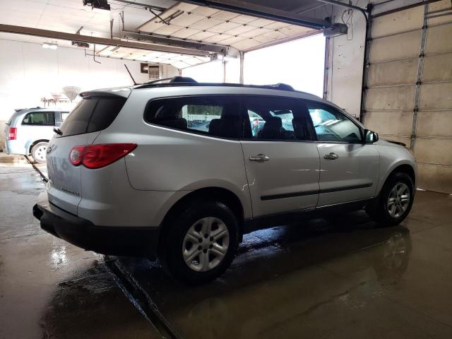 Photo 3 from auction – 2010 CHEVROLET TRAVERSE L with VIN 1GNLREED4AS131179