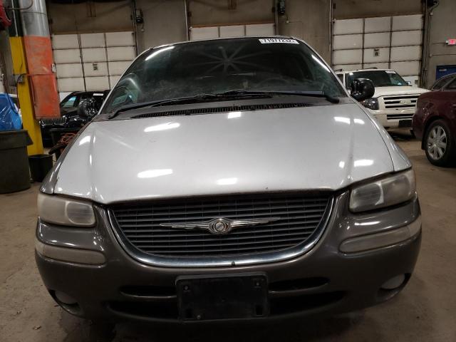 Photo 5 from auction – 2000 CHRYSLER TOWN & COU with VIN 1C4GP54L0YB699688