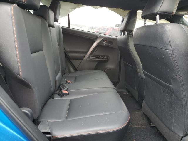 Photo 11 from auction – 2018 TOYOTA RAV4 SE with VIN JTMJFREV6JJ211467