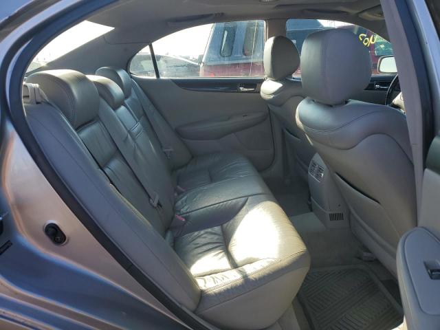 Photo 10 from auction – 2004 LEXUS ES 330 with VIN JTHBA30G045040378