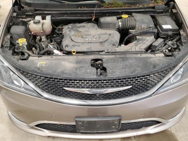 Photo 12 from auction – 2017 CHRYSLER PACIFICA L with VIN 2C4RC1GGXHR570273
