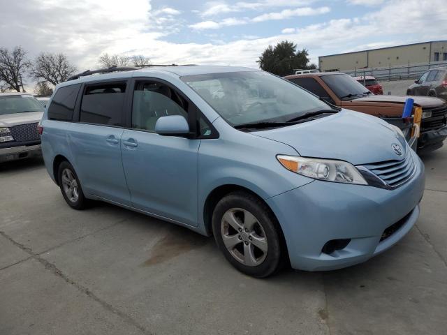 Photo 4 from auction – 2017 TOYOTA SIENNA LE with VIN 5TDKZ3DC3HS779262