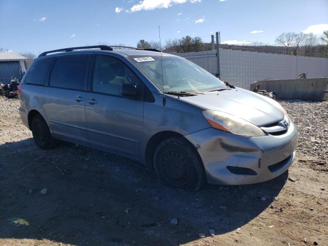 Photo 4 from auction – 2010 TOYOTA SIENNA CE with VIN 5TDKK4CC4AS305094
