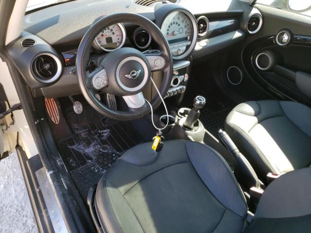 Photo 8 from auction – 2009 MINI COOPER S C with VIN WMWMM33519TP74989