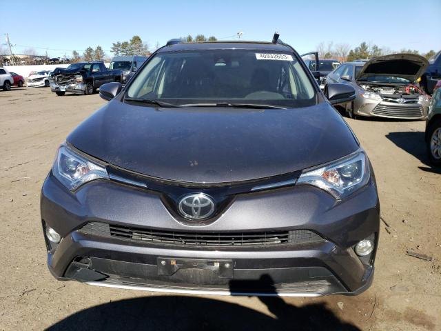 Photo 5 from auction – 2017 TOYOTA RAV4 XLE with VIN JTMRFREV1HJ138893