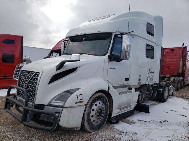Photo 2 from auction – 2019 VOLVO VN VNL with VIN 4V4NC9EH7KN209603