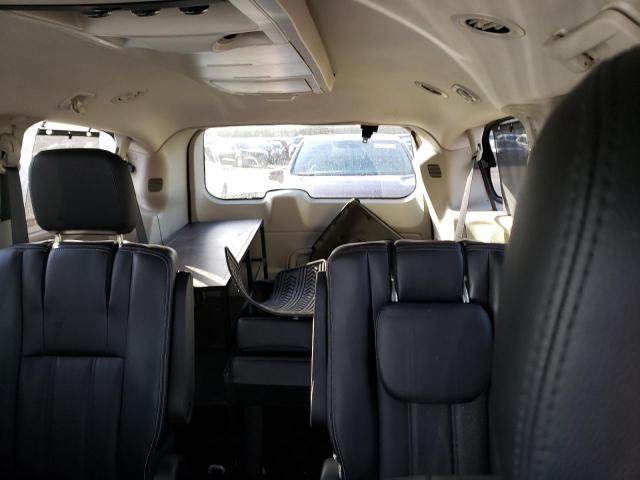 Photo 10 from auction – 2014 CHRYSLER TOWN & COU with VIN 2C4RC1CG8ER195467