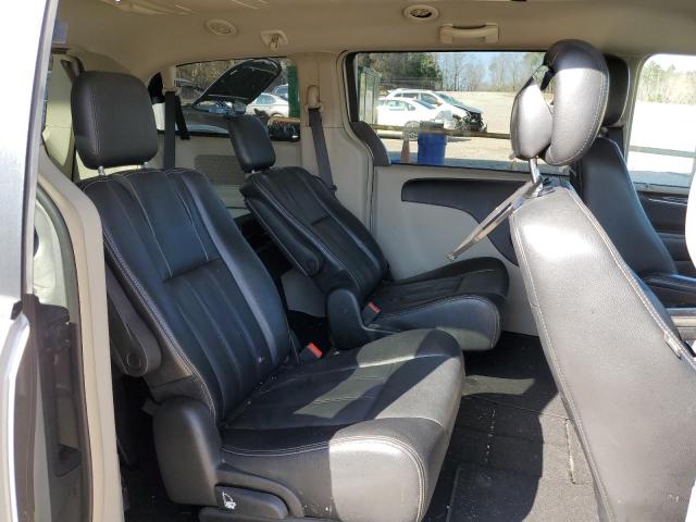 Photo 11 from auction – 2014 CHRYSLER TOWN & COU with VIN 2C4RC1BG7ER395211