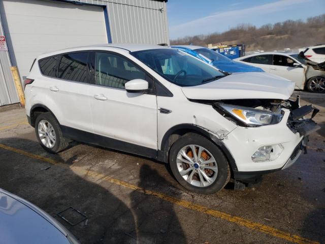 Photo 4 from auction – 2017 FORD ESCAPE SE with VIN 1FMCU9G95HUC16937