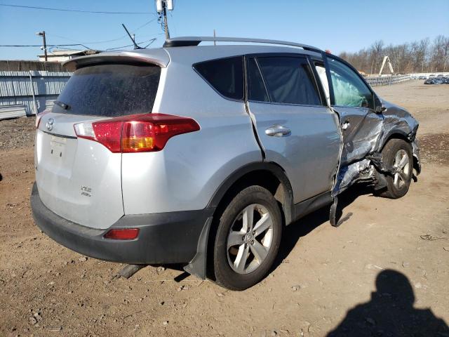 Photo 3 from auction – 2014 TOYOTA RAV4 XLE with VIN 2T3RFREV5EW194686
