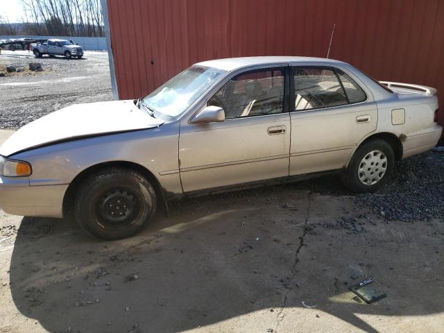 TOYOTA CAMRY LE 1995 with VIN 4T1SK12E8SU568148 - Photo from auction
