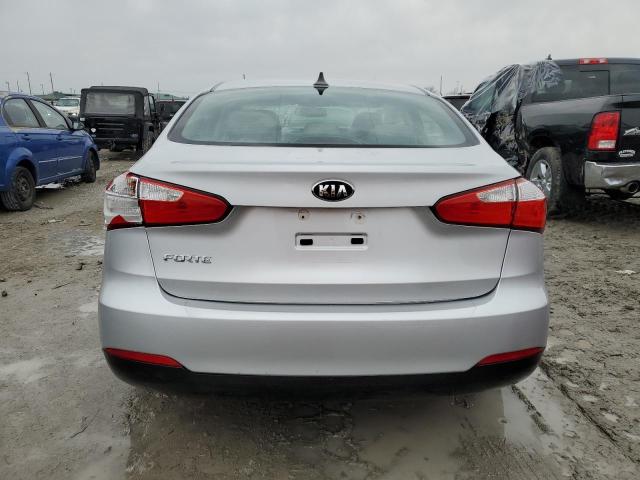 Photo 6 from auction – 2016 KIA FORTE LX with VIN KNAFK4A69G5574587