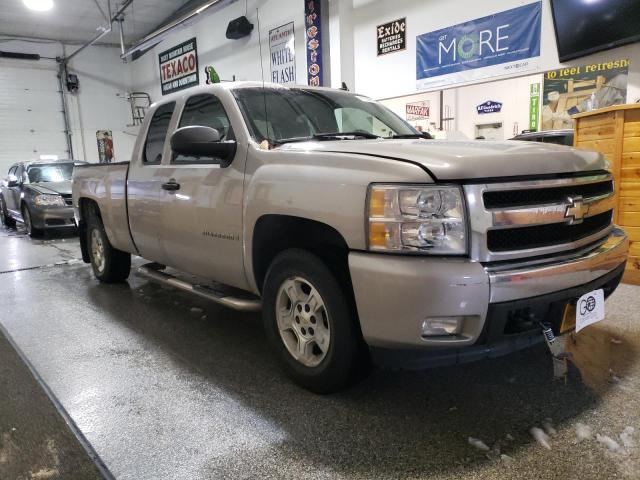 Photo 4 from auction – 2007 CHEVROLET SILVERADO with VIN 1GCEK19067Z555890