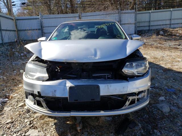 Photo 5 from auction – 2015 VOLKSWAGEN EOS KOMFOR with VIN WVWBW8AH3FV001522