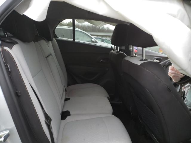 Photo 11 from auction – 2020 CHEVROLET TRAX LS with VIN 3GNCJKSB2LL328572