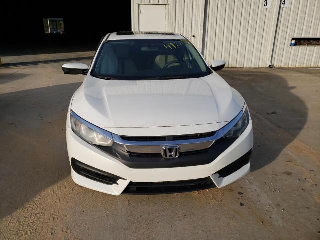 Photo 5 from auction – 2017 HONDA CIVIC EX with VIN 2HGFC2F72HH571905