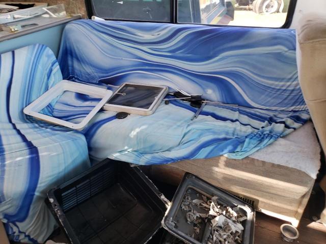 Photo 6 from auction – 1996 FLEE TRAILER with VIN 1GBKP37N2S3328033