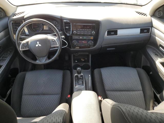 Photo 8 from auction – 2015 MITSUBISHI OUTLANDER with VIN JA4AD2A32FZ009181
