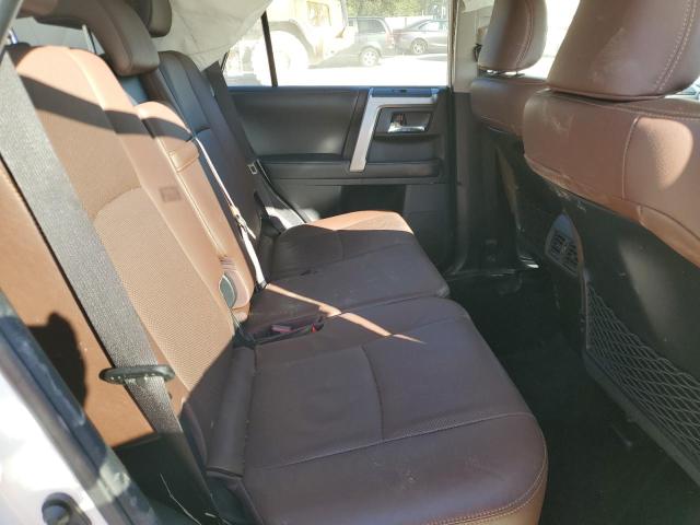 Photo 11 from auction – 2019 TOYOTA 4RUNNER SR with VIN JTEBU5JR0K5670107