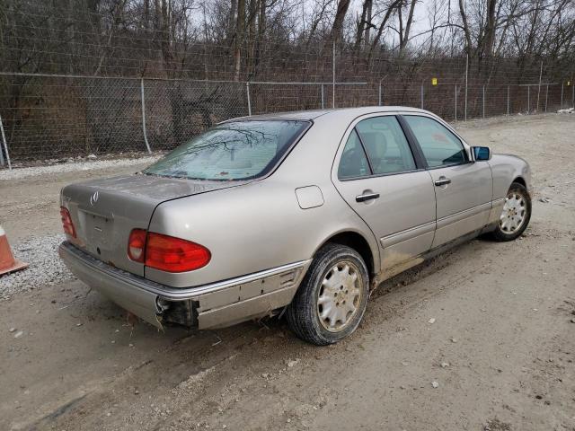 Photo 3 from auction – 1999 MERCEDES-BENZ E 320 with VIN WDBJF65H9XA821847