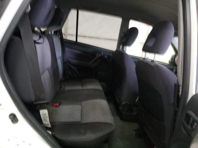 Photo 11 from auction – 2005 TOYOTA RAV4 with VIN JTEGD20V250077644