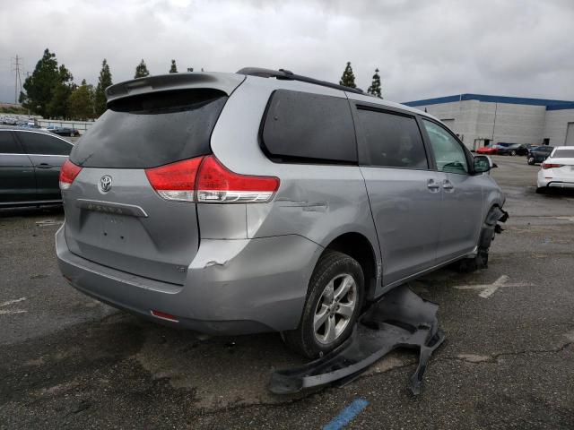 Photo 3 from auction – 2013 TOYOTA SIENNA LE with VIN 5TDKK3DC5DS328039