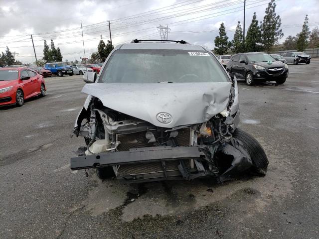 Photo 5 from auction – 2013 TOYOTA SIENNA LE with VIN 5TDKK3DC5DS328039