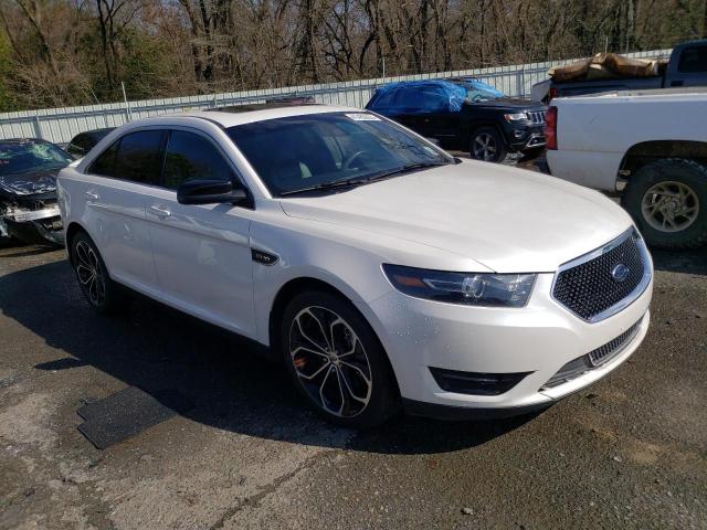 Photo 4 from auction – 2016 FORD TAURUS SHO with VIN 1FAHP2KT5GG133362