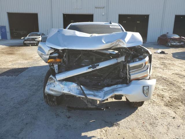 Photo 5 from auction – 2017 CHEVROLET SILVERADO with VIN 1GCUKREC6HF155700