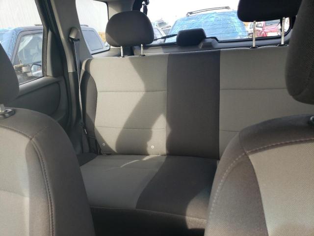Photo 10 from auction – 2004 FORD ESCAPE XLS with VIN 1FMYU92124KA36053
