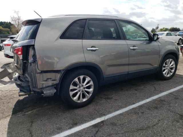 Photo 3 from auction – 2014 KIA SORENTO EX with VIN 5XYKUDA70EG464262