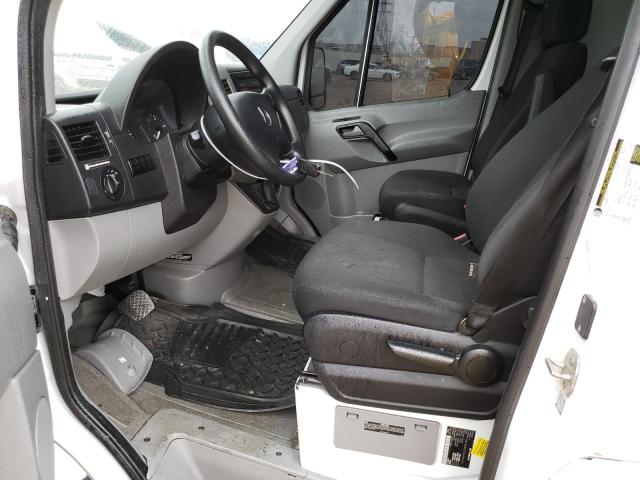 Photo 7 from auction – 2017 MERCEDES-BENZ SPRINTER 2 with VIN WD3PE7CD6HP569214