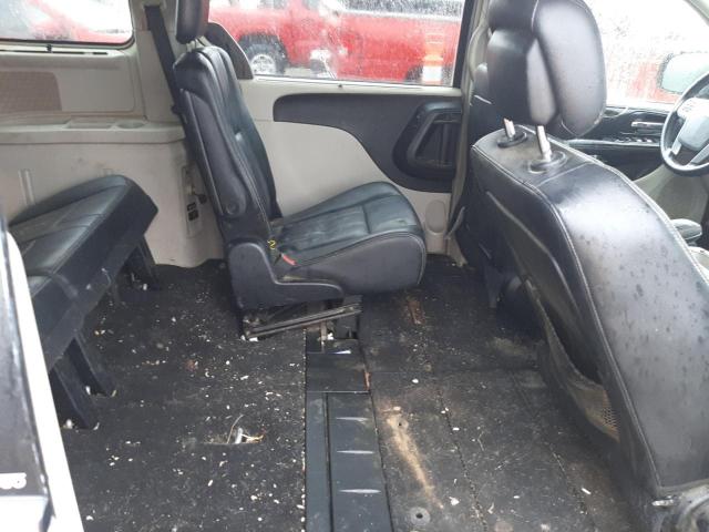 Photo 11 from auction – 2013 CHRYSLER TOWN & COU with VIN 2C4RC1BG4DR820978