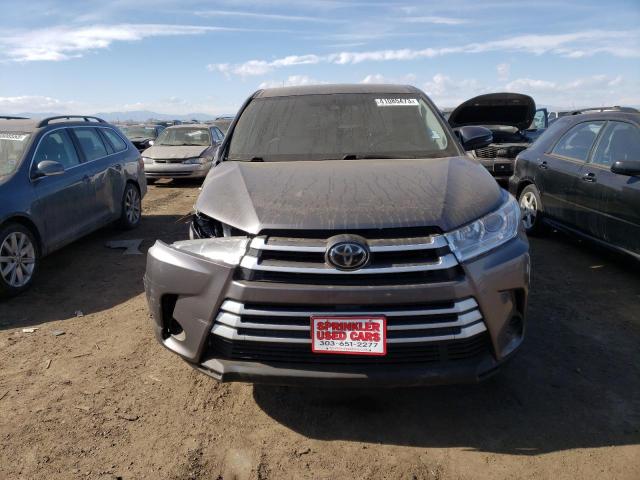 Photo 5 from auction – 2019 TOYOTA HIGHLANDER with VIN 5TDBZRFH1KS929856