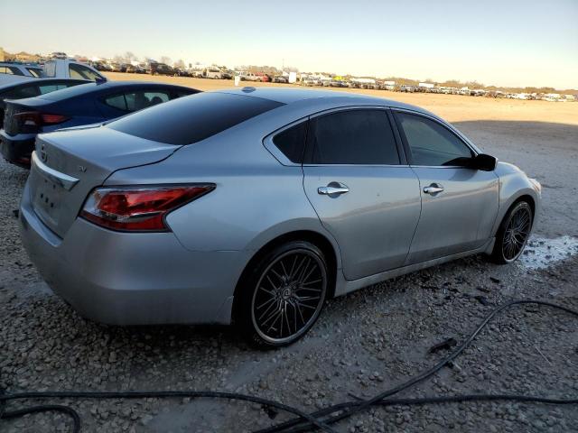 Photo 3 from auction – 2015 NISSAN ALTIMA 2.5 with VIN 1N4AL3AP0FC437910