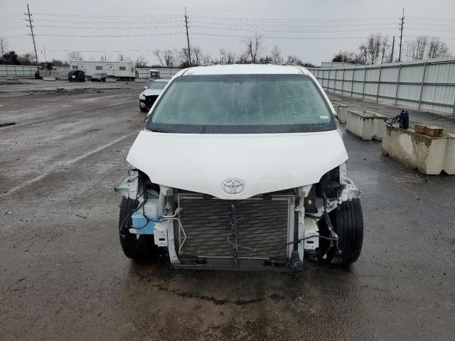 Photo 5 from auction – 2015 TOYOTA SIENNA LE with VIN 5TDKK3DC6FS555341