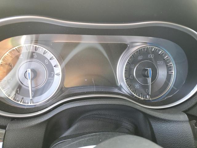 Photo 9 from auction – 2016 CHRYSLER 300 LIMITE with VIN 2C3CCAAG2GH252655