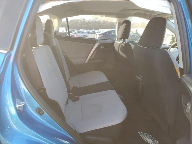 Photo 10 from auction – 2016 TOYOTA RAV4 XLE with VIN JTMRFREV0GD176404