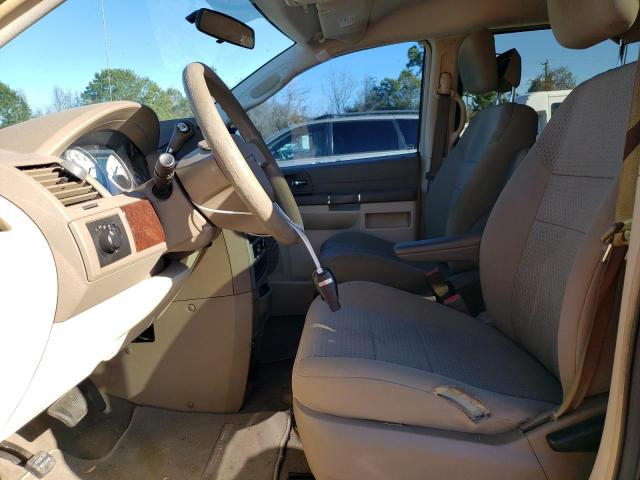 Photo 7 from auction – 2010 CHRYSLER TOWN & COU with VIN 2A4RR2D10AR365744