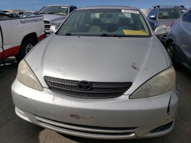 Photo 5 from auction – 2004 TOYOTA CAMRY with VIN JTDBE32K940260199
