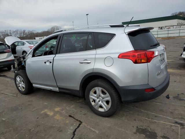 Photo 2 from auction – 2015 TOYOTA RAV4 LE with VIN JTMBFREV6FJ025990