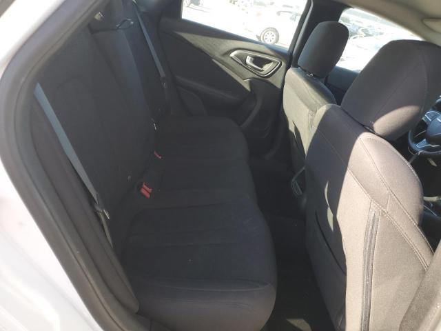 Photo 10 from auction – 2015 CHRYSLER 200 LIMITE with VIN 1C3CCCAB0FN676342