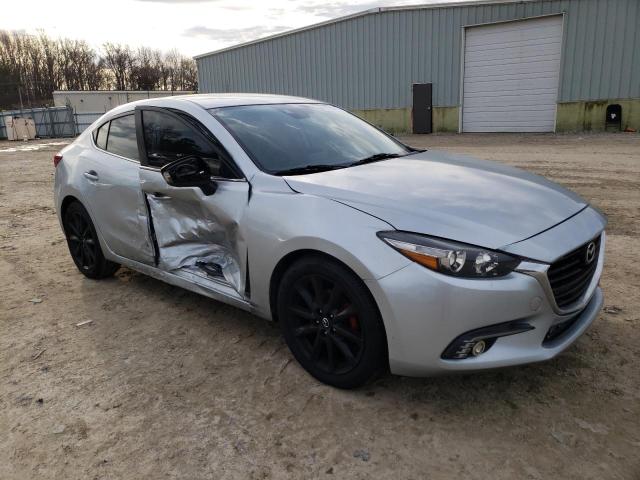 Photo 4 from auction – 2018 MAZDA 3 TOURING with VIN 3MZBN1V32JM179432