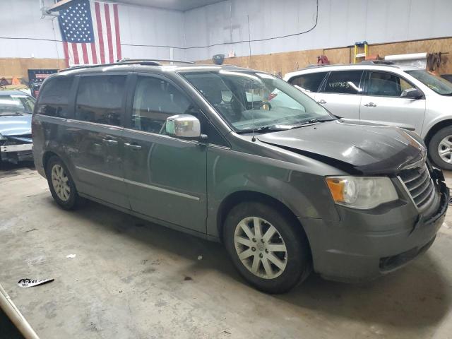 Photo 4 from auction – 2010 CHRYSLER TOWN & COU with VIN 2A4RR5DX8AR454645