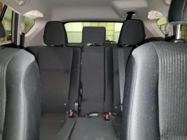Photo 10 from auction – 2018 TOYOTA RAV4 LE with VIN JTMZFREV7JJ200013