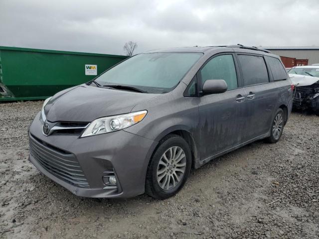 TOYOTA SIENNA XLE 2018 with VIN 5TDYZ3DC2JS907295 - Photo from auction