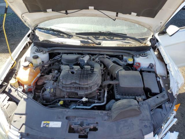 Photo 11 from auction – 2014 CHRYSLER 200 TOURIN with VIN 1C3CCBBGXEN105590