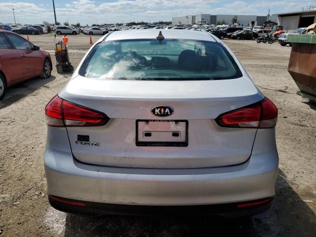 Photo 6 from auction – 2018 KIA FORTE LX with VIN 3KPFK4A71JE234423