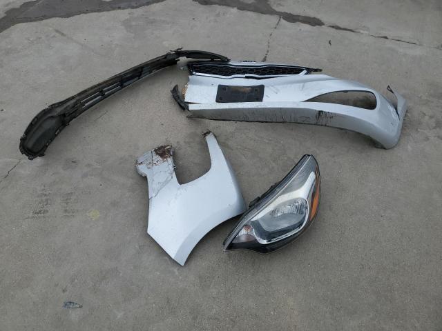 Foto 12 de la subasta – 2014 KIA RIO EX con VIN KNADN4A37E6395976