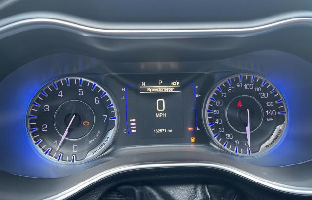 Фото 8 с аукциона – 2015 CHRYSLER 200 LX с VIN 1C3CCCFB1FN564707